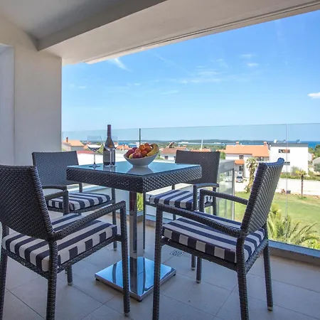 Lägenhetshotell Adrion