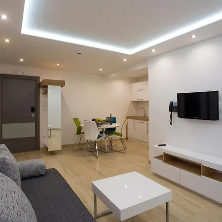 Lägenhetshotell Adrion Pula