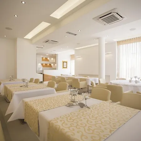 Adrion Lägenhetshotell