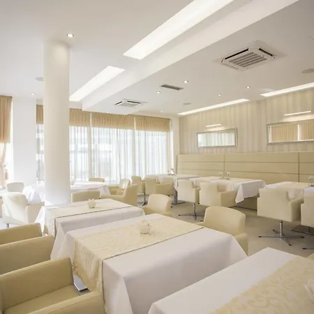 Adrion 4* Pula