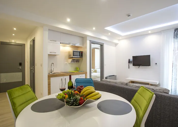 Apart-hotel Adrion 4*