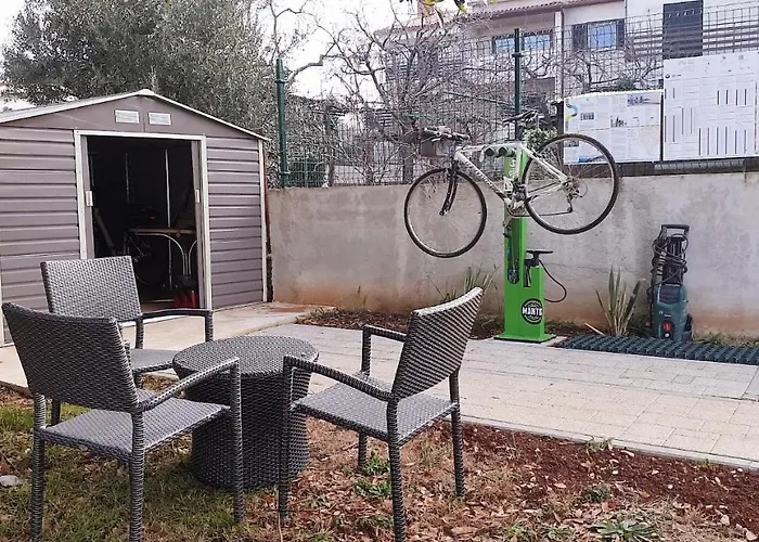 Adrion 아파트호텔 4*