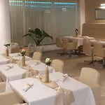 Ξενοδοχείο με διαμερίσματα Adrion 4*