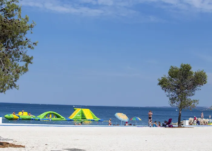 Adrion Apart Otel Pula