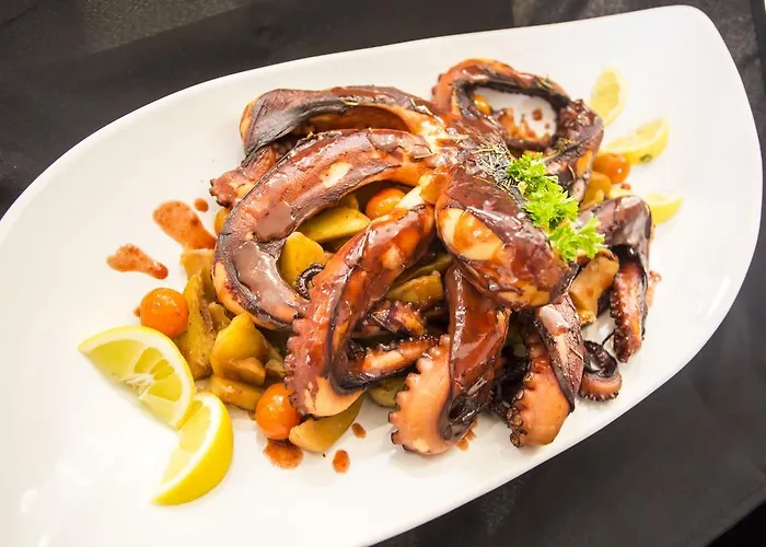 Adrion Apart Otel 4*