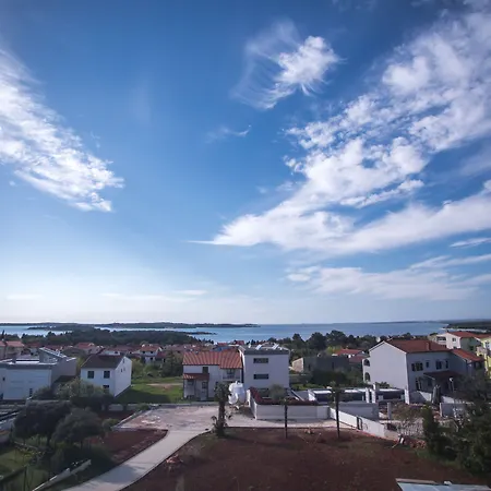 شقة فندقية Adrion